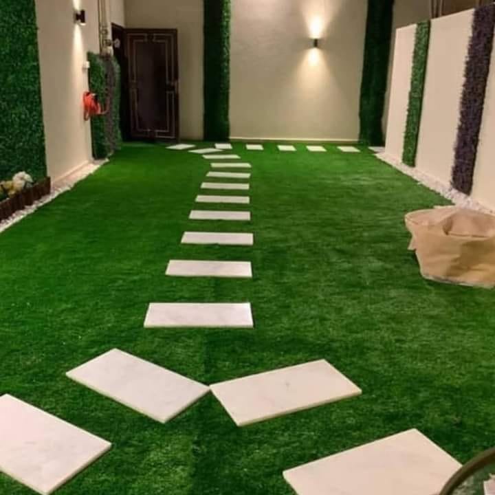 عشب صناعي بالمتر
